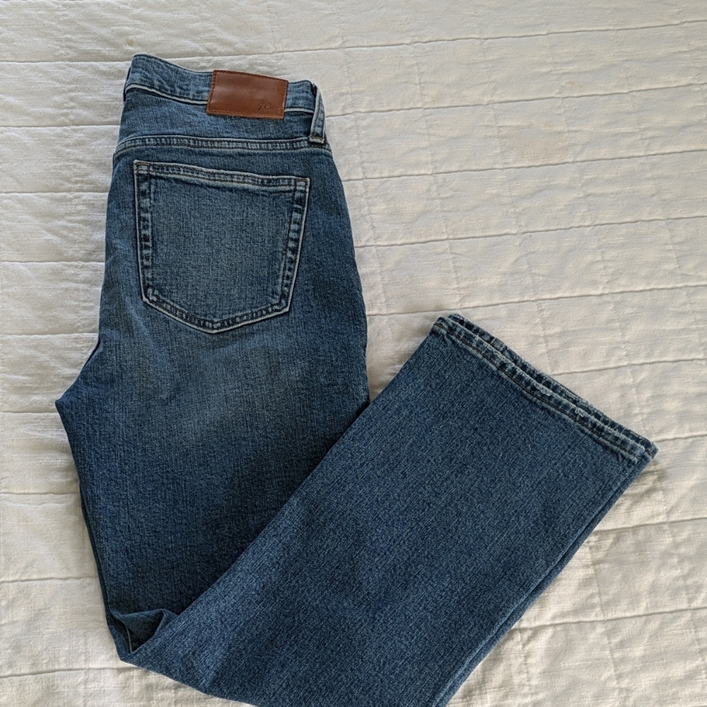 J Crew kickout crop